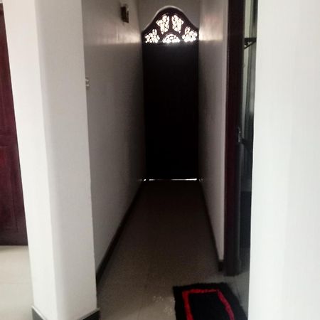 Oviniru Beach Hotel Negombo Dış mekan fotoğraf