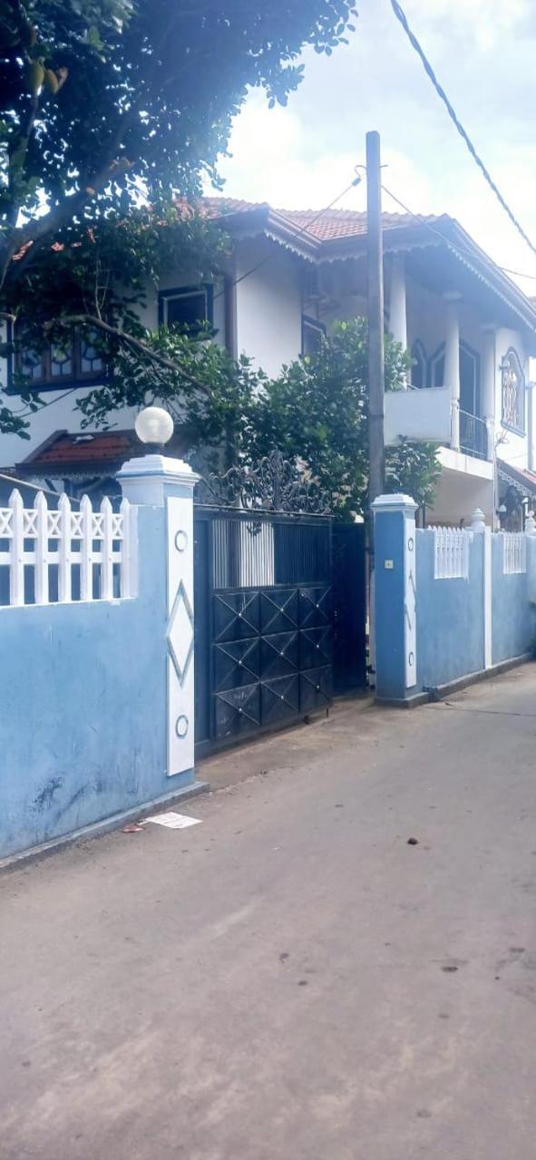 Oviniru Beach Hotel Negombo Dış mekan fotoğraf