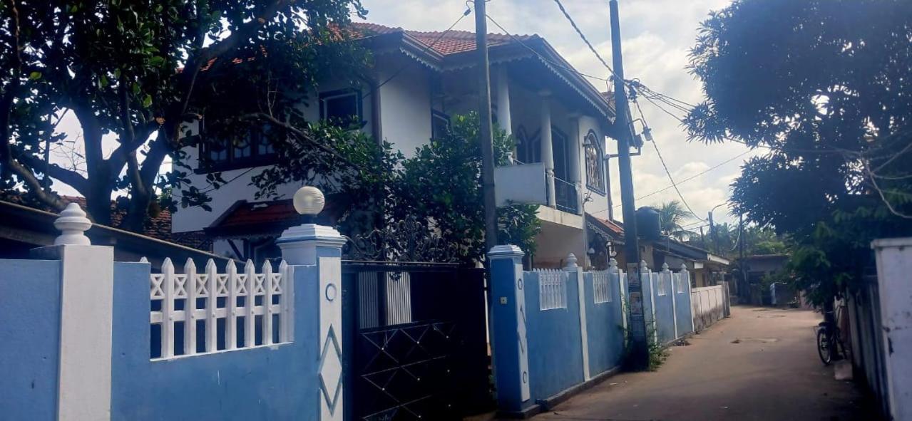 Oviniru Beach Hotel Negombo Dış mekan fotoğraf